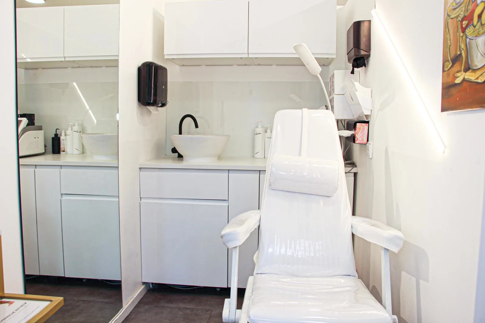 Isabels Beauty Club — Care area